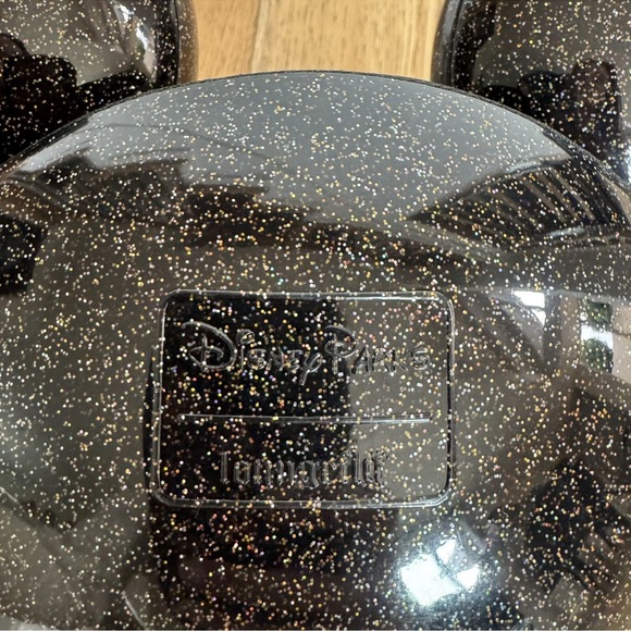 Disney Loungefly Black Glitter Molded MICKEY MOUSE Head Bag Crossbody
Handbag - Picture 6 of 6